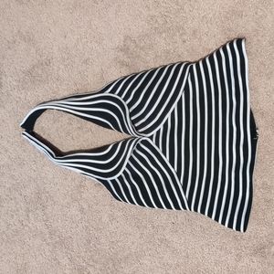 Cache halter top